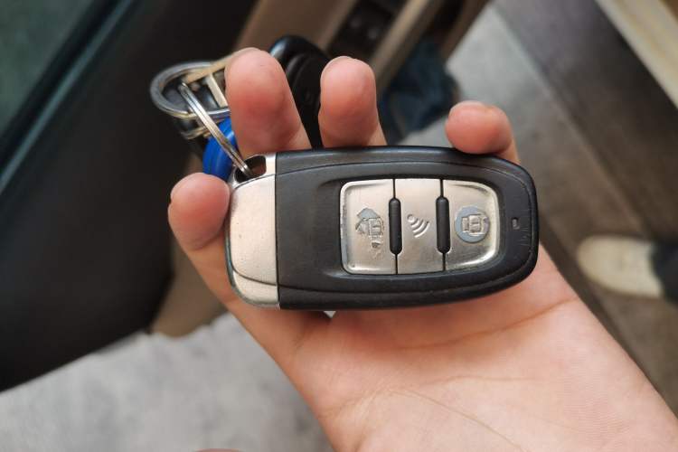 Used Buick Excelle 2013 1.5L Automatic Classic Model
