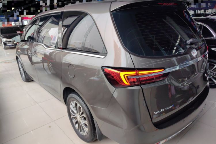 Used Buick GL8 2022 Land Cruiser Executive Class 652T Comfort Model
