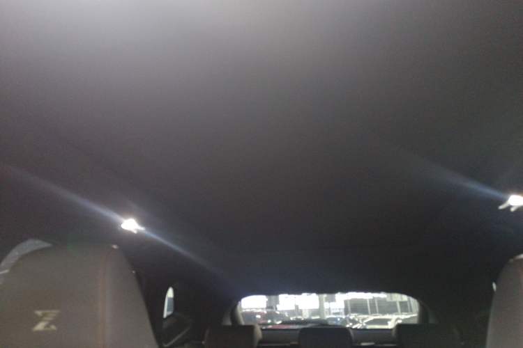 Used Oshan Z6 2022 Blue Whale 1.5T DCT Luxury Model
