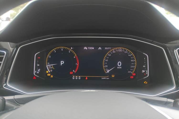 Used Volkswagen T-ROC 2021 280TSI DSG Two-Wheel Drive Comfort Connect Edition