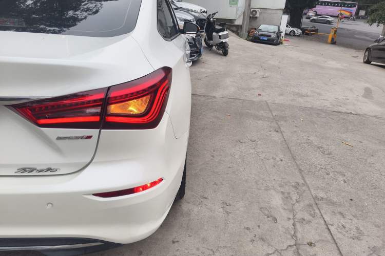 Used Changan Eado 2018 1.6L GDI Automatic Prestige Model