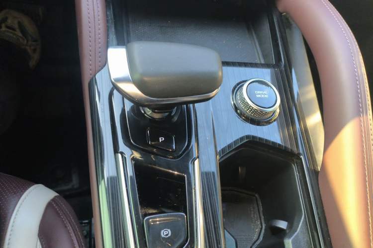 Used Geely Auto Monjaro L 2021 2.0TD DCT EVO Two-Wheel Drive Prestige Version
