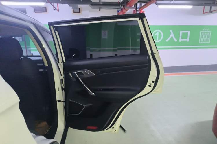 Used Geely Auto Emgrand X7 Sport 2021 Million Edition 1.8TD DCT Two-Wheel Drive Comfort Model
