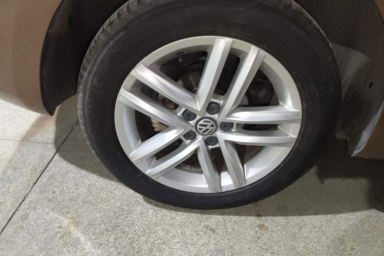 Used Volkswagen Gran Lavida 2015 1.6L Automatic Comfort Edition