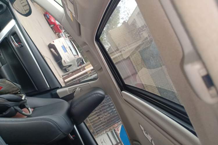 Used Toyota Levin 2017 Revised Dual-Engine 1.8H GS E-CVT Elite Sunroof Version China V Standard