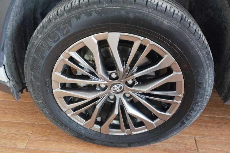 Used Toyota Wildlander 2023 Dual-Motor 2.5L E-CVT Four-Wheel Drive Prestige Edition
