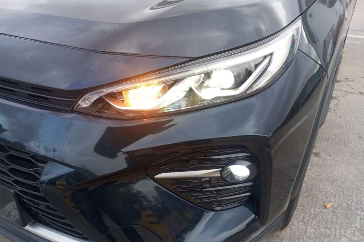 Used Toyota Wildlander 2022 Dual-Engine 2.5L E-CVT Two-Wheel Drive Prestige Edition
