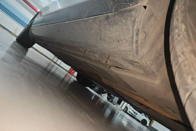 Used Mercedes-Benz E-Class 2016 E 300 L Luxury Model
