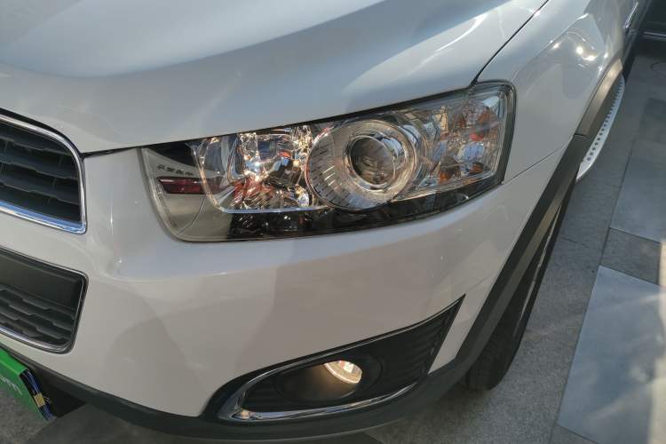 Used Chevrolet Captiva 2017 2.4L 4x4 Flagship Edition 7-Seater
