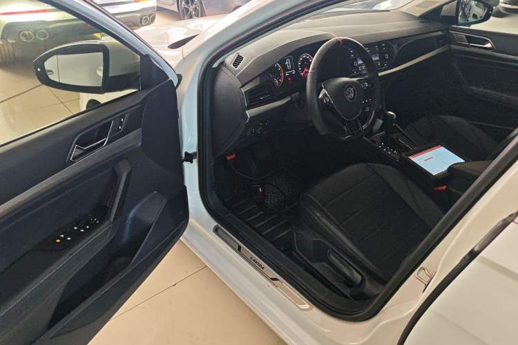 Used Volkswagen Lavida 2019 1.5L Automatic Comfort Edition China VI Standard