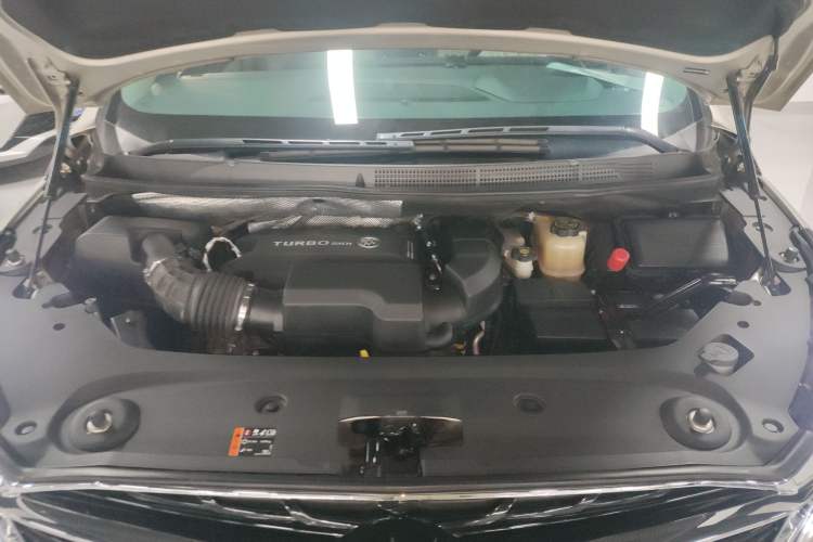 Used Buick GL8 2022 ES Landtrek 653T Comfort Edition
