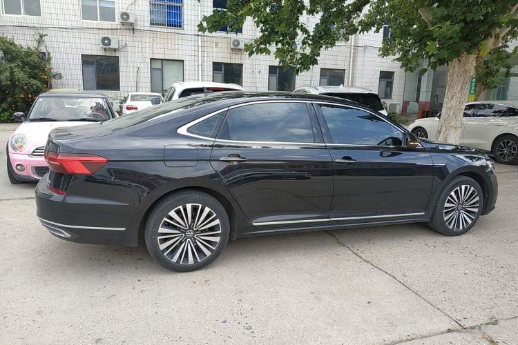 Used Volkswagen Passat 2021 330TSI Luxury Edition
