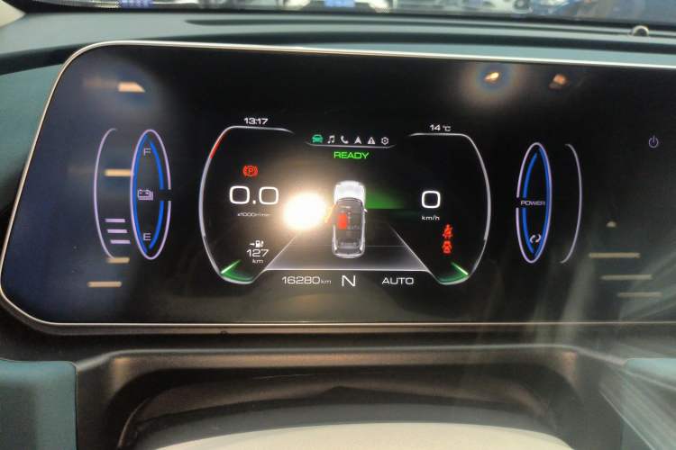 Used ORA Good Cat 2022 400km Standard Range Luxury Version Lithium Iron Phosphate
