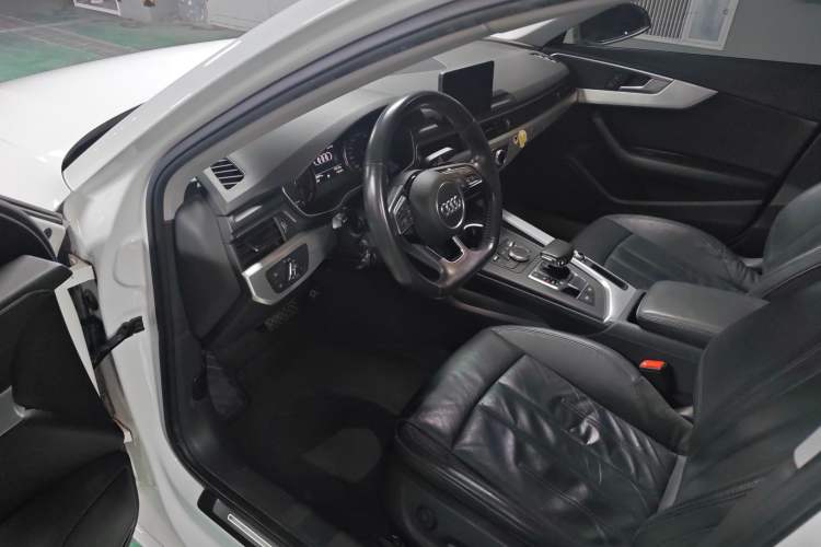 Used Audi A4L 2019 45 TFSI quattro Individual Sport Edition China V
