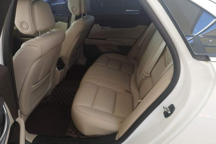 Used Cadillac XTS 2015 28T Comfort Model
