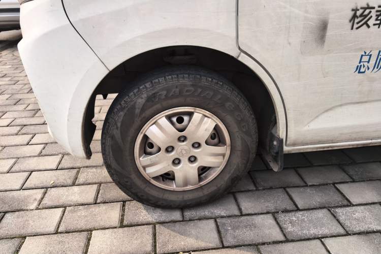 Used Chana Ruixing EM60 2023 Pure Electric Van 4525 mm Long Flat Roof with Back-Hinged Doors 2 Seats 60 kW 38.7 kWh
