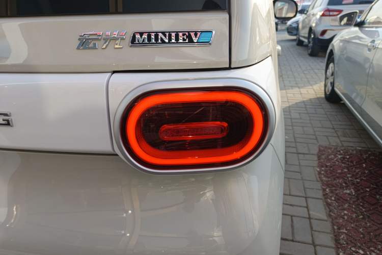 TDK.VehicleDetails.img