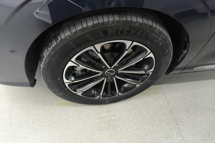 Used Roewe iMAX8 2021 400TGI Supreme Series Ultimate Edition