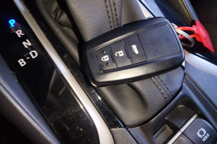 Used Toyota Corolla 2021 Dual-Motor 1.8L E-CVT Elite Edition
