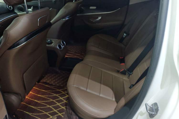 Used Mercedes-Benz E-Class 2018 Facelift E 200 L Sport Edition