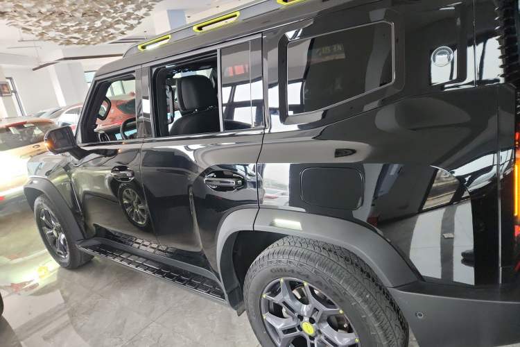 Used JETOUR Traveler 2023 2.0T All-Wheel Drive CrossPRO+
