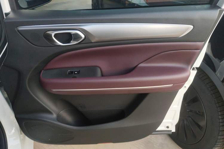 Used GAC Trumpchi M6 2021 270T DCT Luxury Edition (7-seater)
