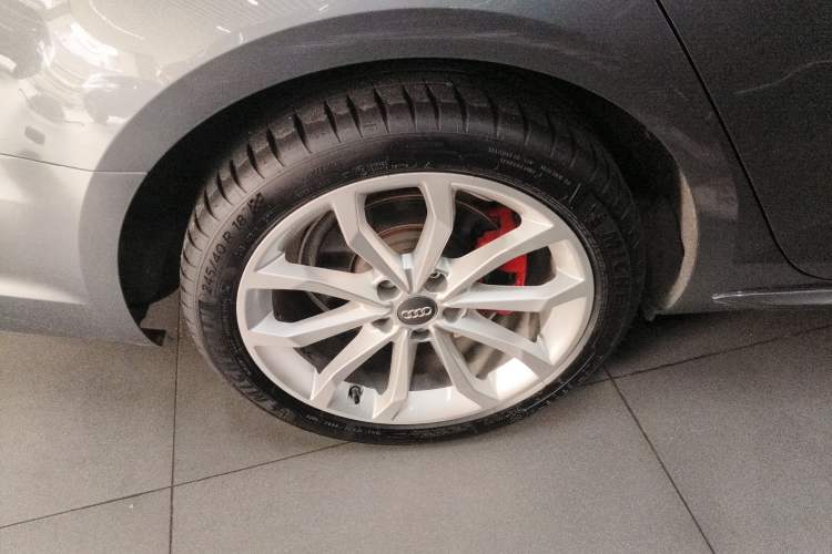 Used Audi A4L 2018 30th Anniversary Edition 40 TFSI Fashion Model
