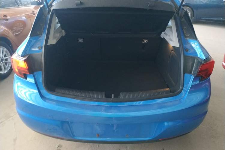 Used Buick Verano 2016 Hatchback 15S Automatic Leading Model
