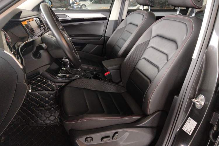 Used Volkswagen Tayron 2019 330TSI Two-Wheel Drive Luxury Model China VI Standard
