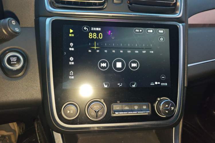 Used Lynk & Co 01 2017 2.0T Two-Wheel Drive Pro Edition
