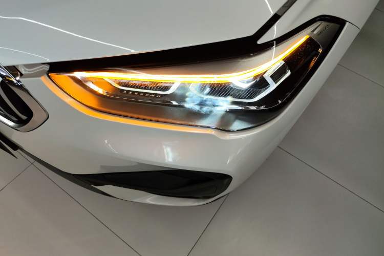 Used BMW X1 2020 sDrive25Li Leading Model
