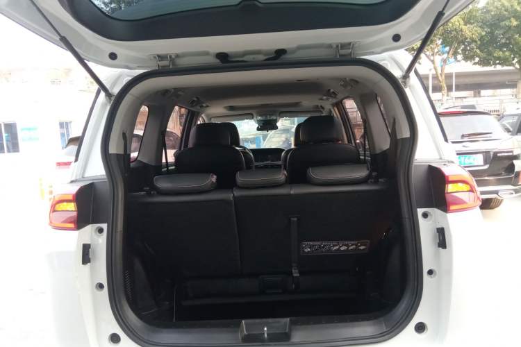 Used GAC Trumpchi M6 2021 270T DCT Elite Edition (7-seater)
