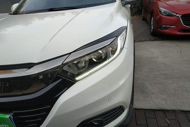 Used Honda Vezel 2020 1.5L CVT Pioneer Edition
