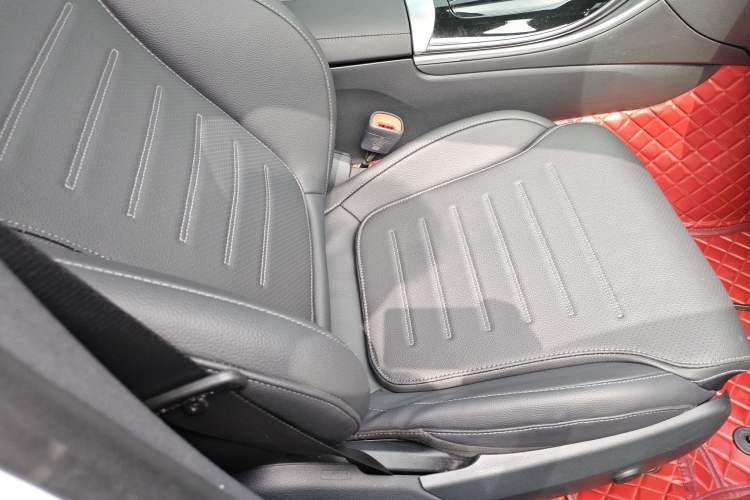 Used Mercedes-Benz C-Class 2023 Second Facelift C 260 L Sport Edition
