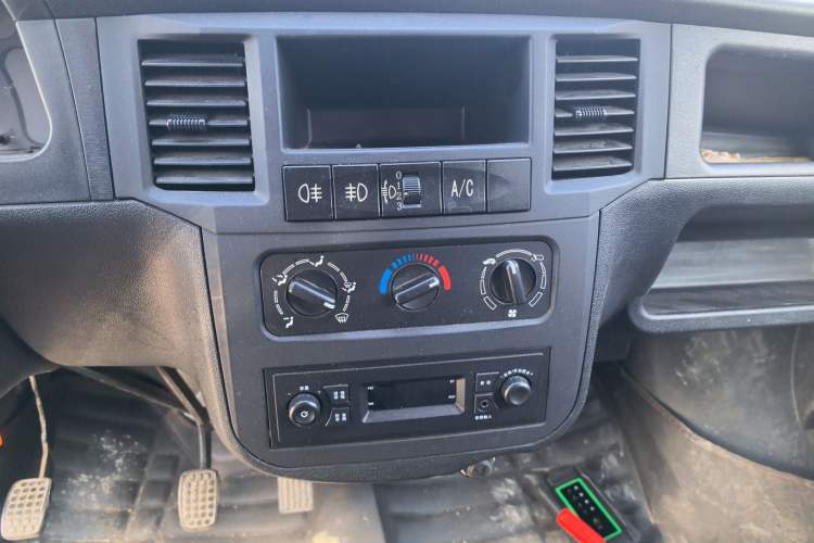 Used Wuling Zhiguang 2020 1.2L Practical Model China VI LSI