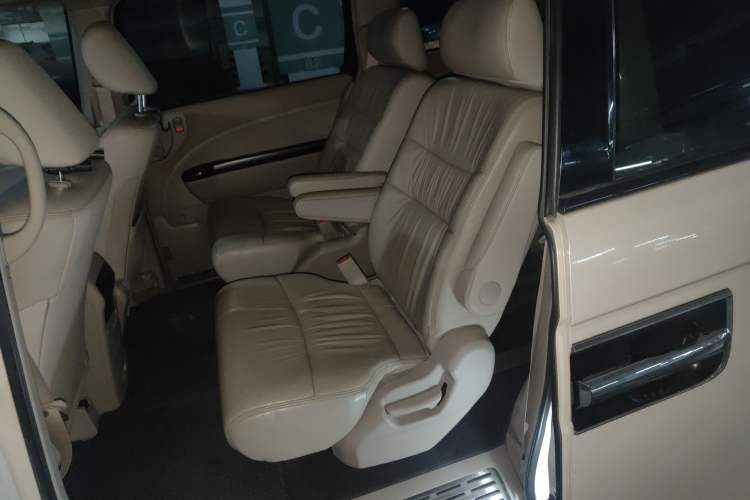 Used Honda Elysion 2012 2.4L VTi-S Prestige Edition
