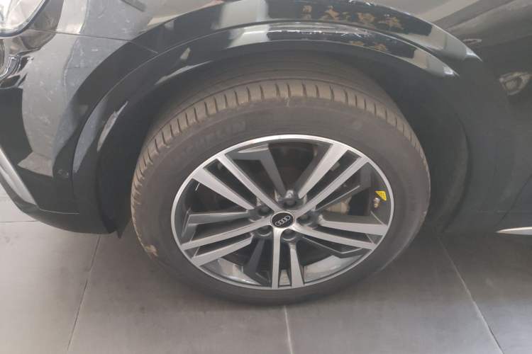 Used Audi Q5L 2022 40T Luxury Dynamic Model
