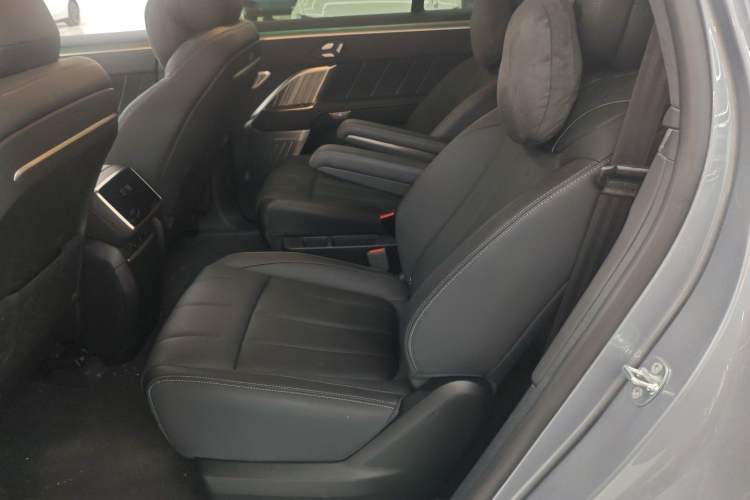 Used ONVO Luxeed L90 
