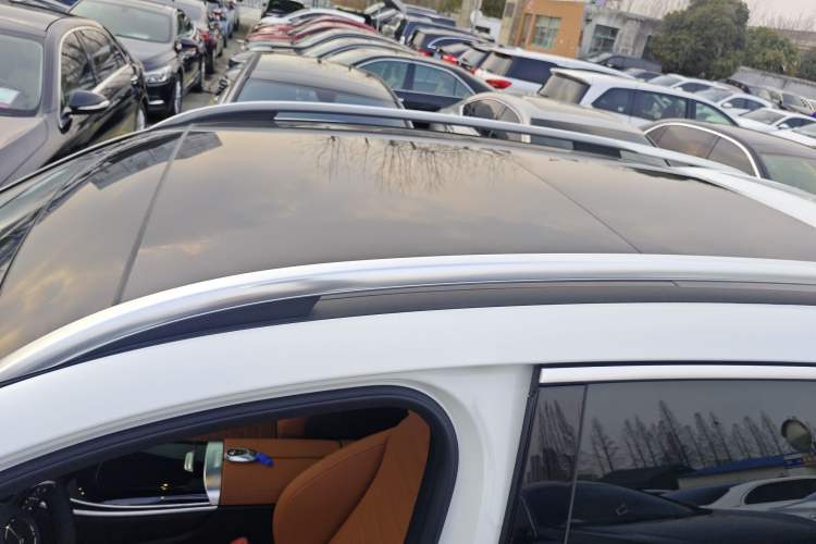 Used Mercedes-Benz GLC 2025 Refreshed GLC 300 L 4MATIC Dynamic Version 5 Seats
