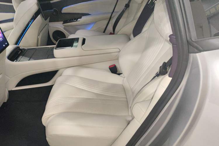 Used  U7 2025 EV Four-Seat Flagship Edition
