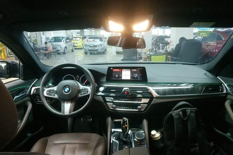 Used BMW 5 Series 2019 Restyled 525Li M Sport Package
