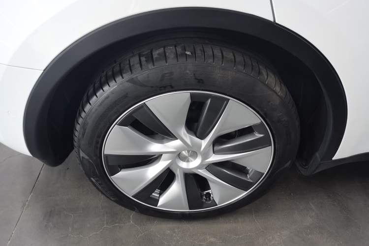 Used Tesla Model Y 2022 Rear-Wheel-Drive Version
