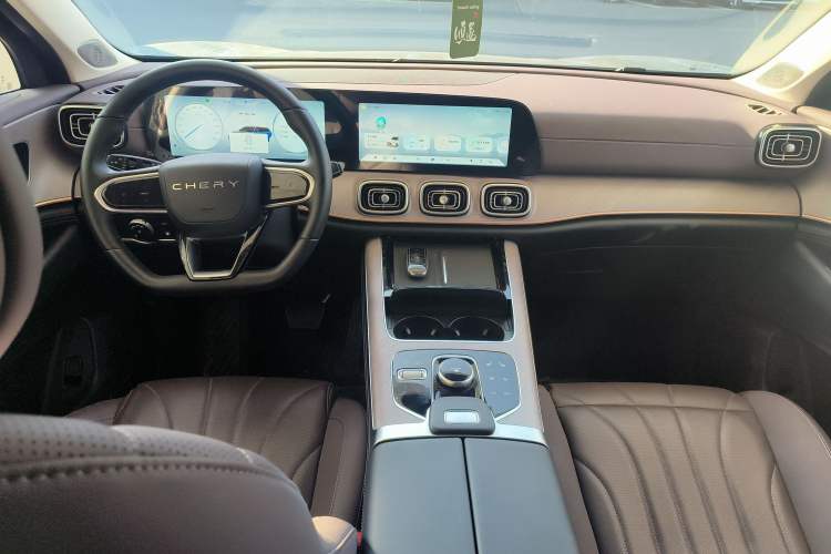 Used Chery Tiggo 9 C-DM 2025 1.5T 106KM Ultra-Comfort Edition 5 Seats Lithium-NMC
