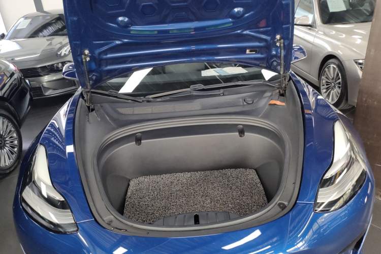 Used Tesla Model 3 2019 Standard Range Rear-Drive Upgraded Version
