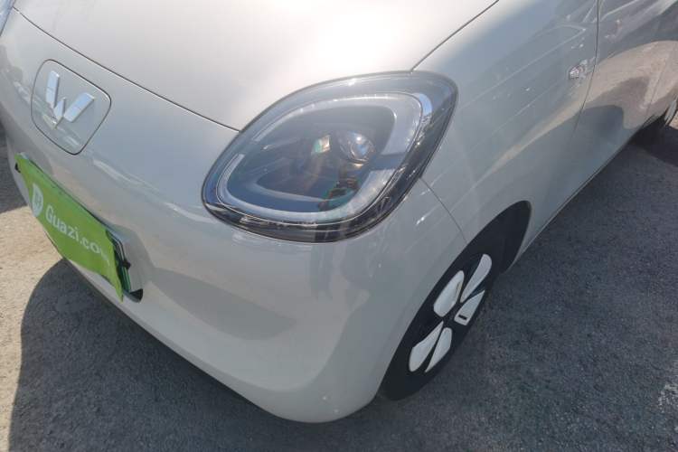 Used Wuling Hongguang MINIEV 2025 Four-Door Version Advanced Edition
