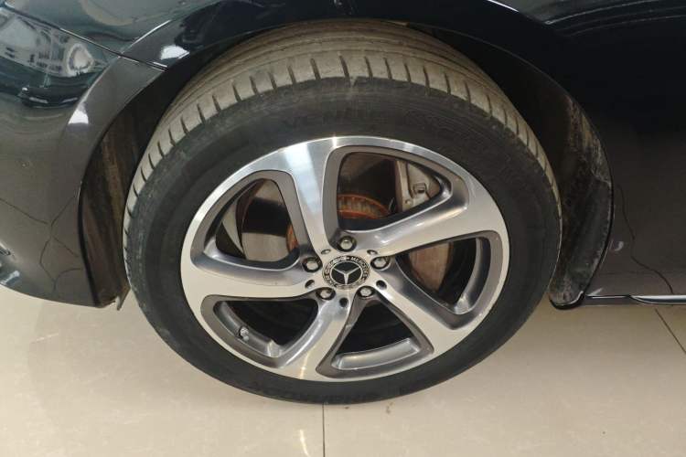 Used Mercedes-Benz E-Class 2016 E 300 L Stylish Model
