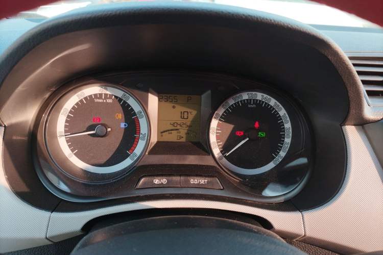 Used Skoda Fabia 2017 1.4L Automatic Car Enjoy Edition
