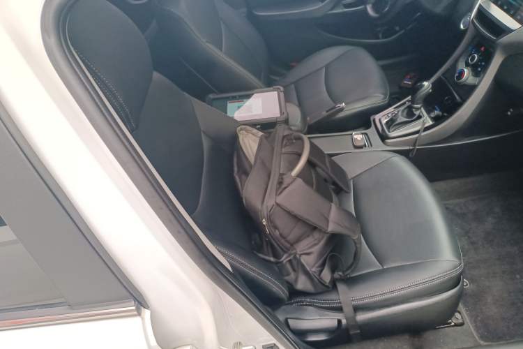 Used Hyundai Elantra 2015 1.6L Automatic Leading Model
