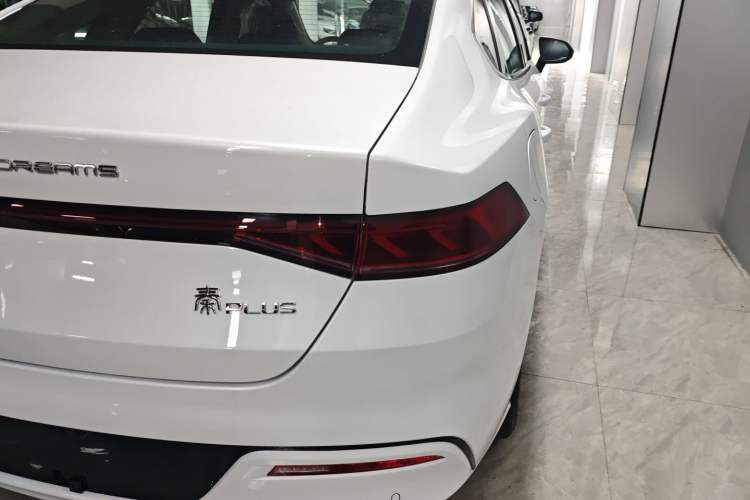 Used BYD Qin PLUS 2021 EV 400KM Leading Comfort Edition
