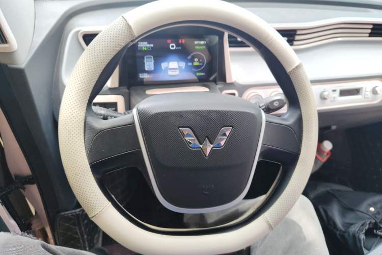 Used Wuling Hongguang MINIEV 2021 Macaron Premium Model – Lithium Iron Phosphate
